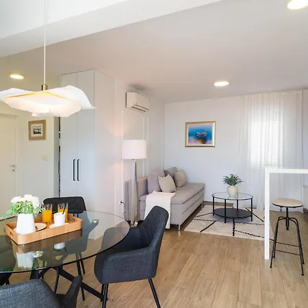 Apartment Lovely In With Wifi
